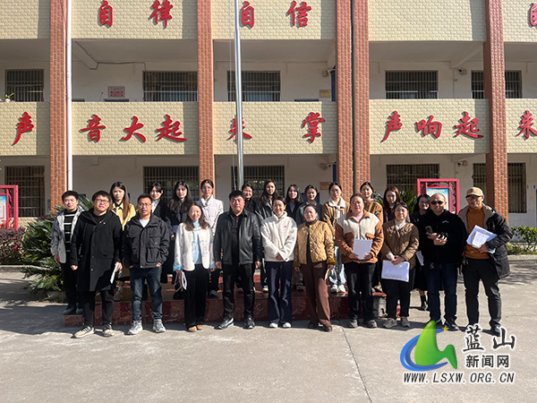 英才实验学校与竹市学校开展教研交流活动.jpg 英才实验学校与竹市学校开展教研交流活动.jpg