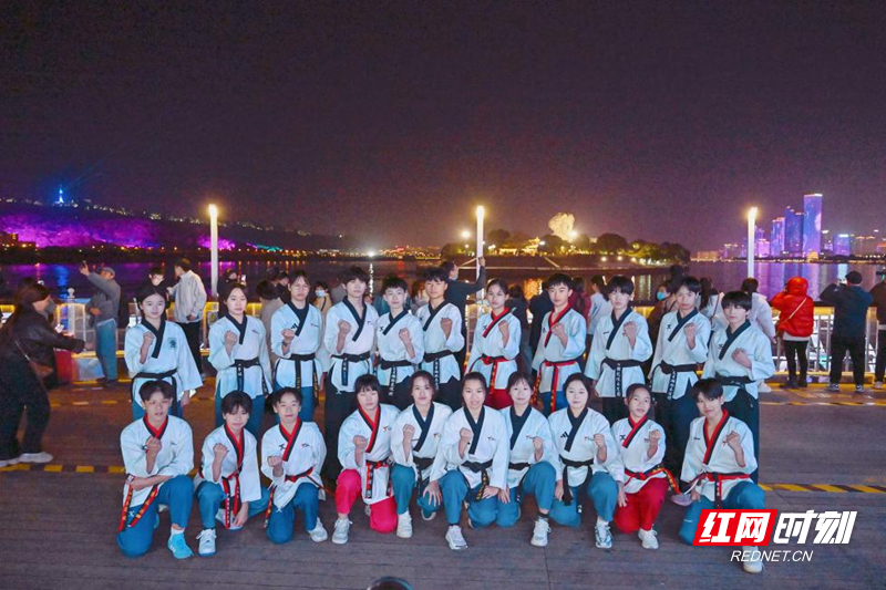 图片2.jpg 图片2.jpg