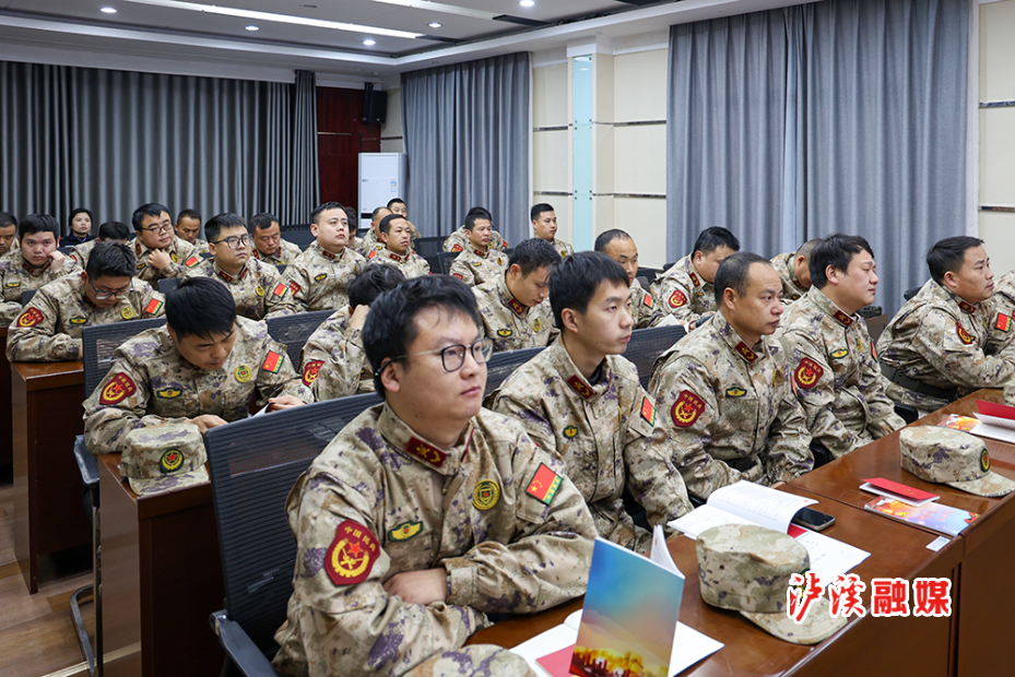 授课现场2.JPG 授课现场2.JPG