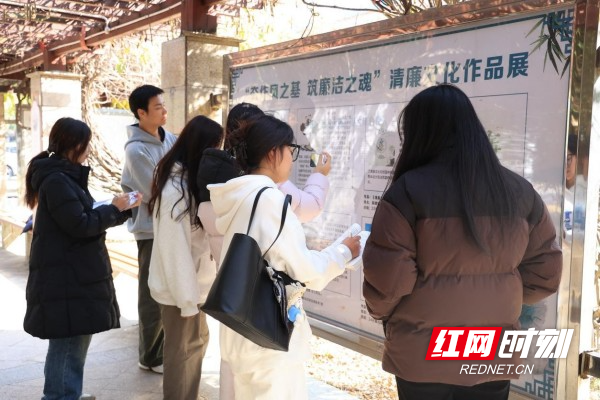 图片 1.jpg 图片 1.jpg