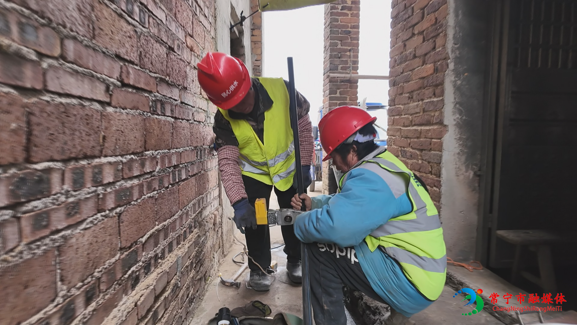 曲潭装水4.jpg 曲潭装水4.jpg