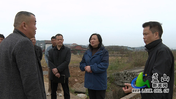 邓群调研城乡供水一体化项目建设.jpg 邓群调研城乡供水一体化项目建设.jpg