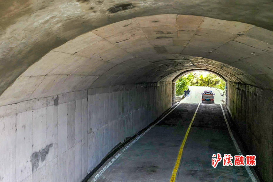 图片5.jpg 图片5.jpg