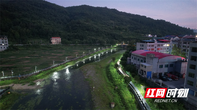 涟源市伏口镇眉江幸福河湖项目.jpg