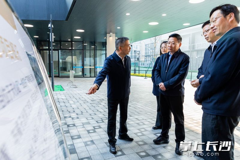 12月6日，市委副书记、代市长陈博彰在天心区宣讲党的二十届四中全会、省委十二届九次全会精神，调研经济社会发展情况。