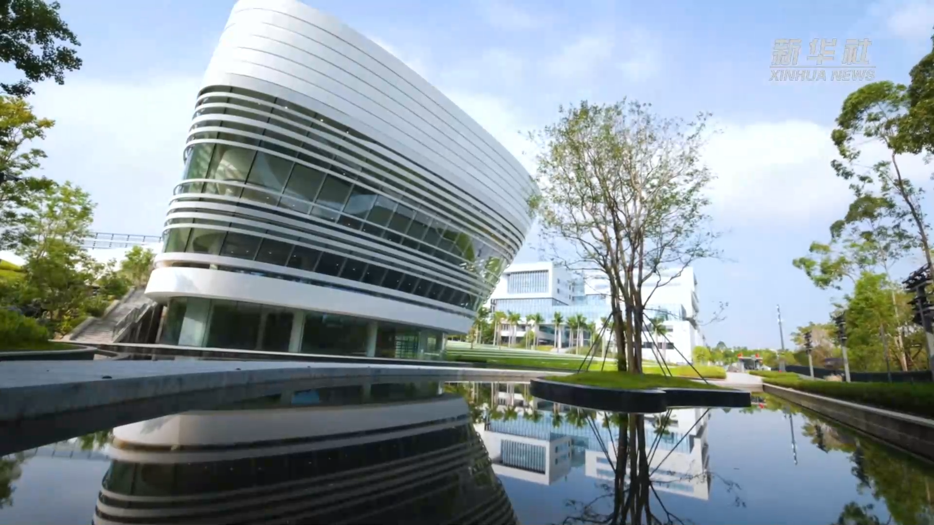 粤港澳大湾区大学召开成立大会