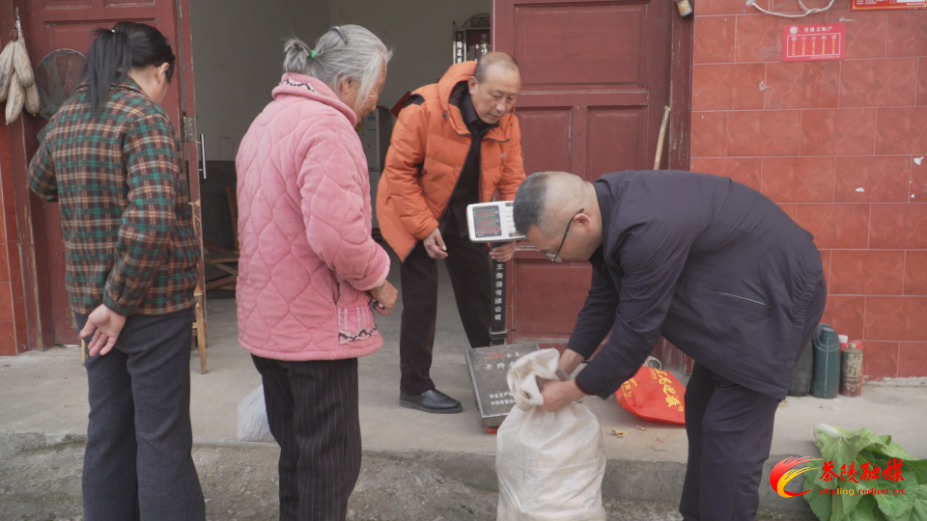 DmXEa08uunEA.bmp DmXEa08uunEA.bmp