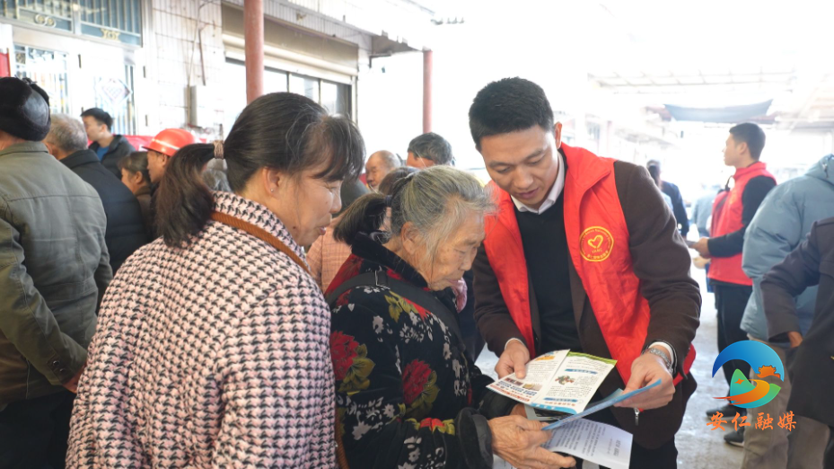 Still1210_00001 (2).jpg Still1210_00001 (2).jpg