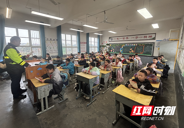 微信图片_20251210155451_37_979.png 微信图片_20251210155451_37_979.png