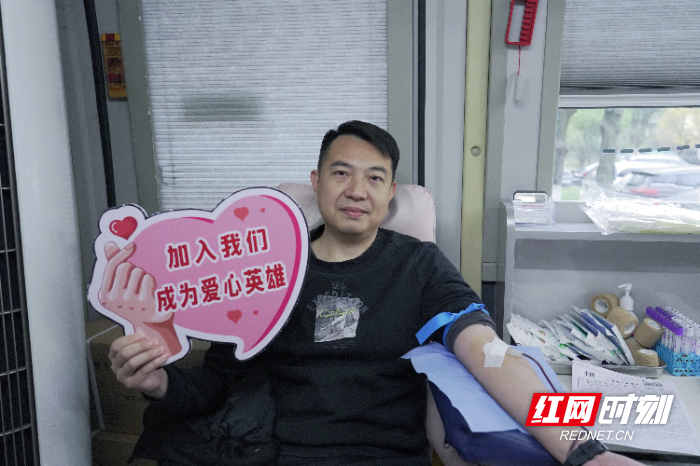 杨望雄.JPG 杨望雄.JPG