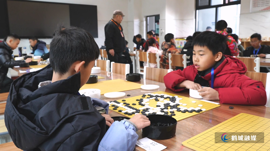 “刘霖杯”怀化市少儿围棋段级位赛落幕.mp4_20251229_162441.168.jpg “刘霖杯”怀化市少儿围棋段级位赛落幕.mp4_20251229_162441.168.jpg