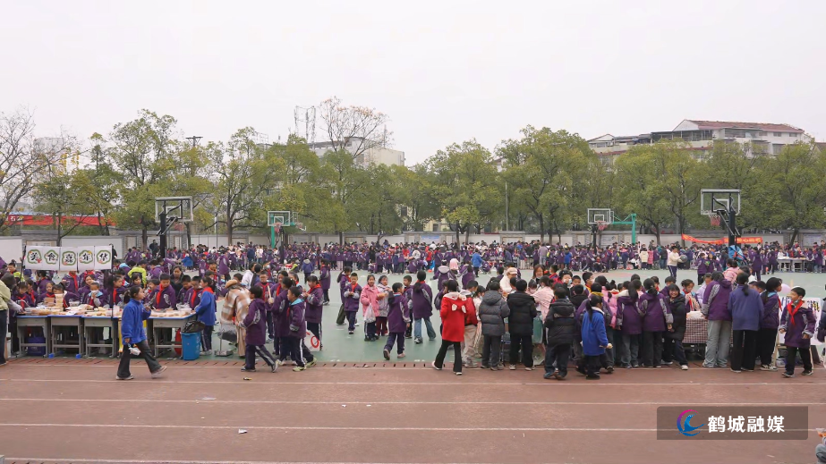 鹤翔学校“仁心雅行·美食传情”庆元旦文化节暖心启幕.mp4_20251229_162729.544.jpg 鹤翔学校“仁心雅行·美食传情”庆元旦文化节暖心启幕.mp4_20251229_162729.544.jpg