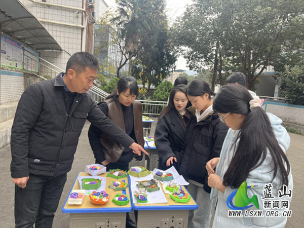 蓝山县第一中学：匠心筑胞，探知生命.jpg