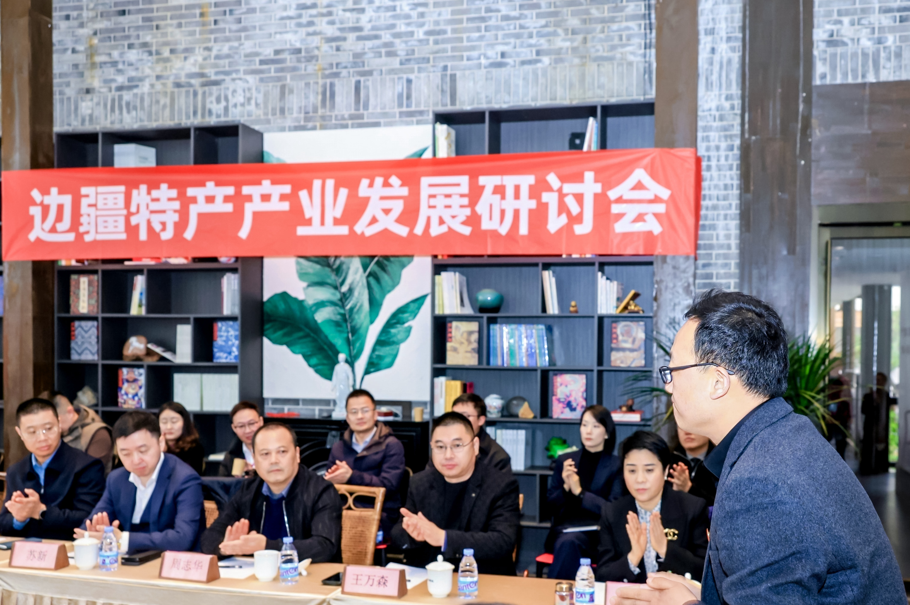 DZX_6358-opq4259562486