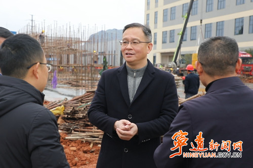 毛政:凝心聚力推项目 实干担当谋发展2_副本500.jpg 毛政:凝心聚力推项目 实干担当谋发展2_副本500.jpg