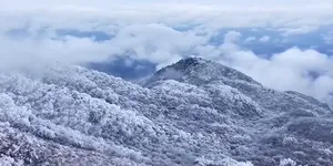 湖南西晃山云海雾凇似水墨仙境
