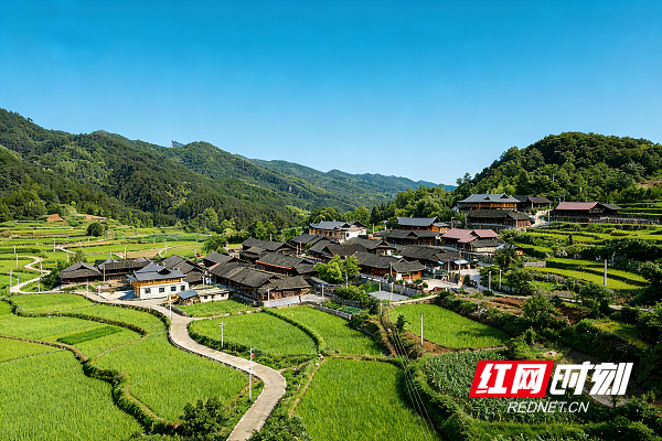 均坪镇白雾头村传统古村落1.jpg 均坪镇白雾头村传统古村落1.jpg