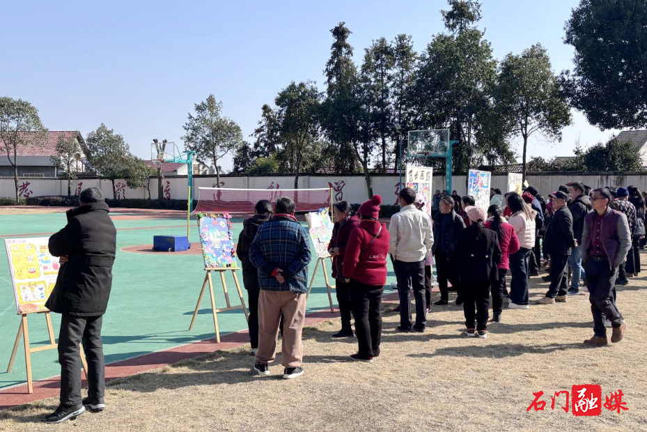 子良镇水田中学课后服务展演:家校共绘教育新画卷2.jpg 子良镇水田中学课后服务展演:家校共绘教育新画卷2.jpg