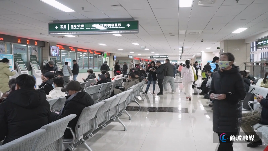 天冷易诱发面瘫 注意保暖莫劳累.mp4_20260114_153710.322.jpg