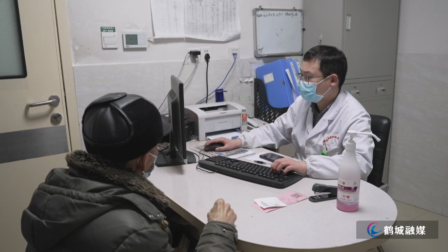 天冷易诱发面瘫 注意保暖莫劳累.mp4_20260114_153655.594.jpg