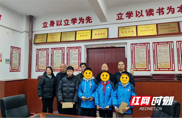 00b9_副本.png 00b9_副本.png