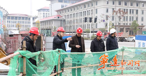 【代表风采】唐胜军：聚焦群众关切  破解民生难题3_副本500.png