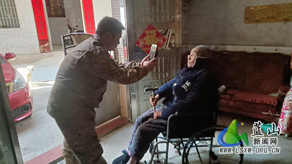 所城镇退役军人事务站：上门服务零距离 情暖退役老兵心.jpg
