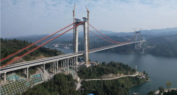 大道如虹贯三湘   铁军丹心筑通途 ——湖南交通运输“十四五”高质量发展纪实