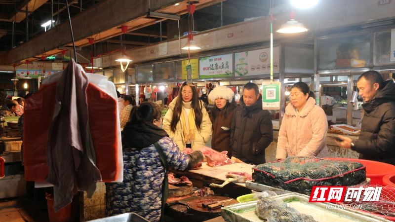 雪后民生“不降温” 我市市场供应充足价格平稳 (1).jpg 雪后民生“不降温” 我市市场供应充足价格平稳 (1).jpg