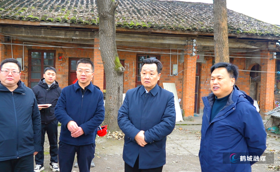 唐成调研学校项目建设并督导检查安全生产工作.jpg 唐成调研学校项目建设并督导检查安全生产工作.jpg