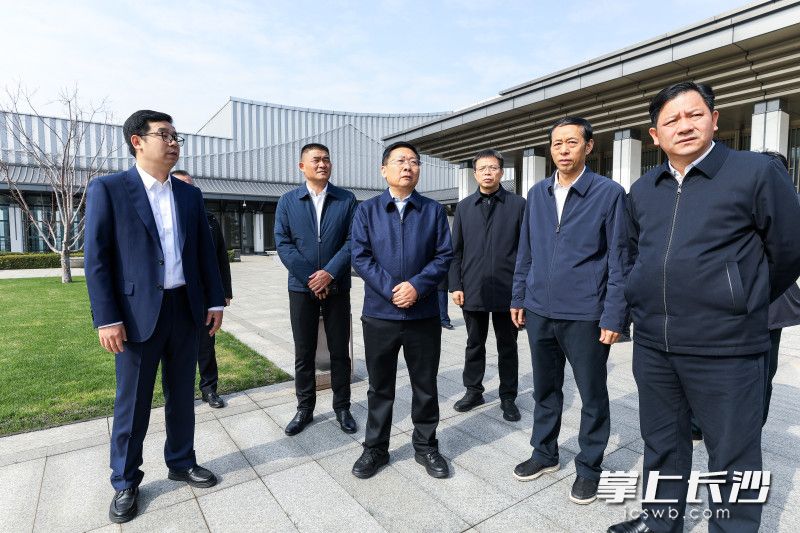 陈博彰在长沙国际会议中心调研。