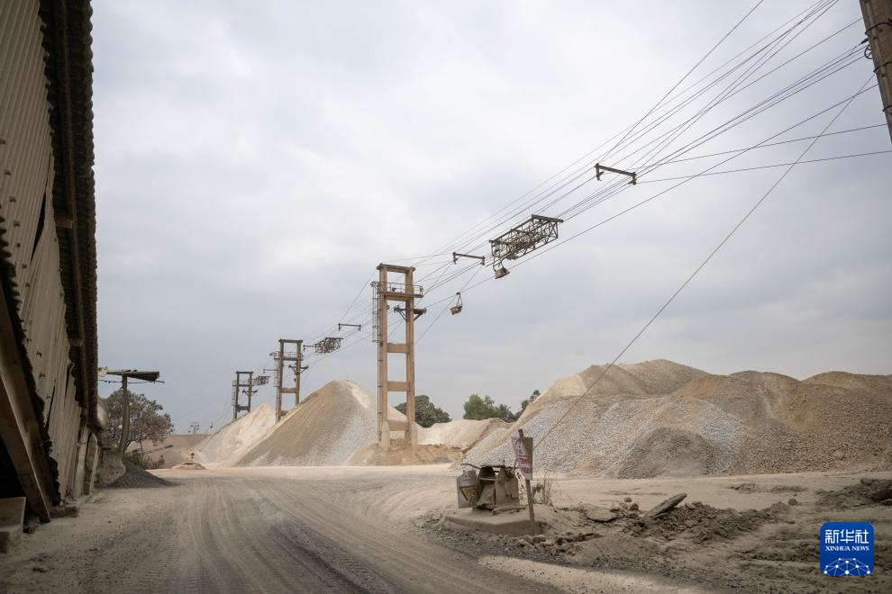 通讯丨“中国是改变我命运的起点”——刚果(布)新水泥厂“老翁”的故事