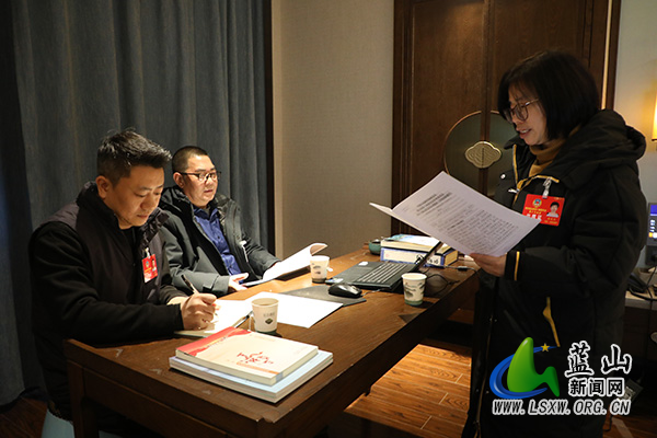 （聚焦两会）政协委员积极提案献策&nbsp;共绘高质量发展新蓝图.jpg