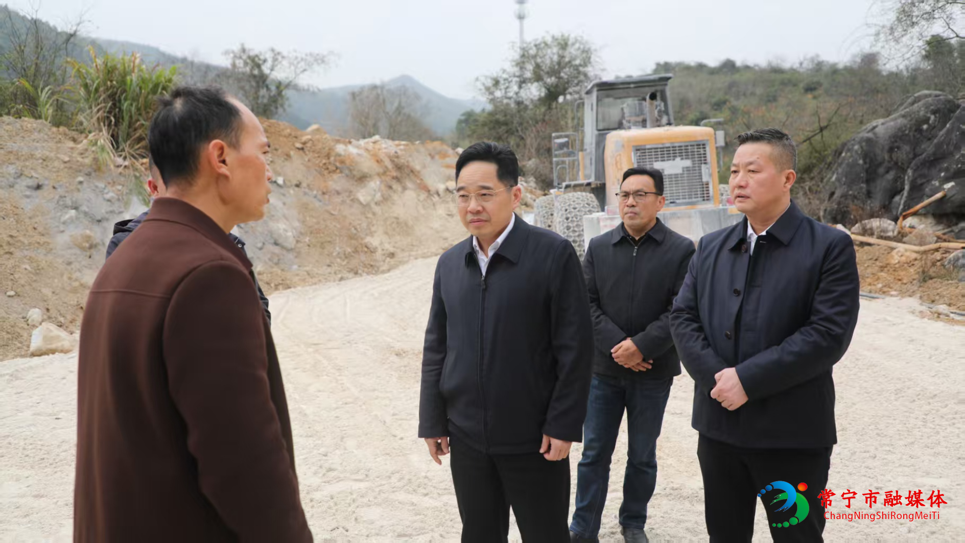 罗卫华调研 (2).jpg