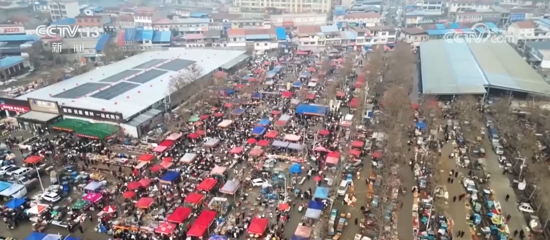 办年货、赏民俗、观花灯，新年氛围感已拉满！“年经济”释放强大消费潜力