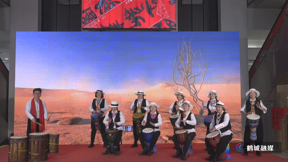 初编 鹤城区开展马年送春联送福字文艺惠民活动.mp4_20260209_163140.429.jpg