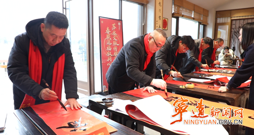 宁远：苏永联墨传雅韵 春联送暖润民心2_副本500.png