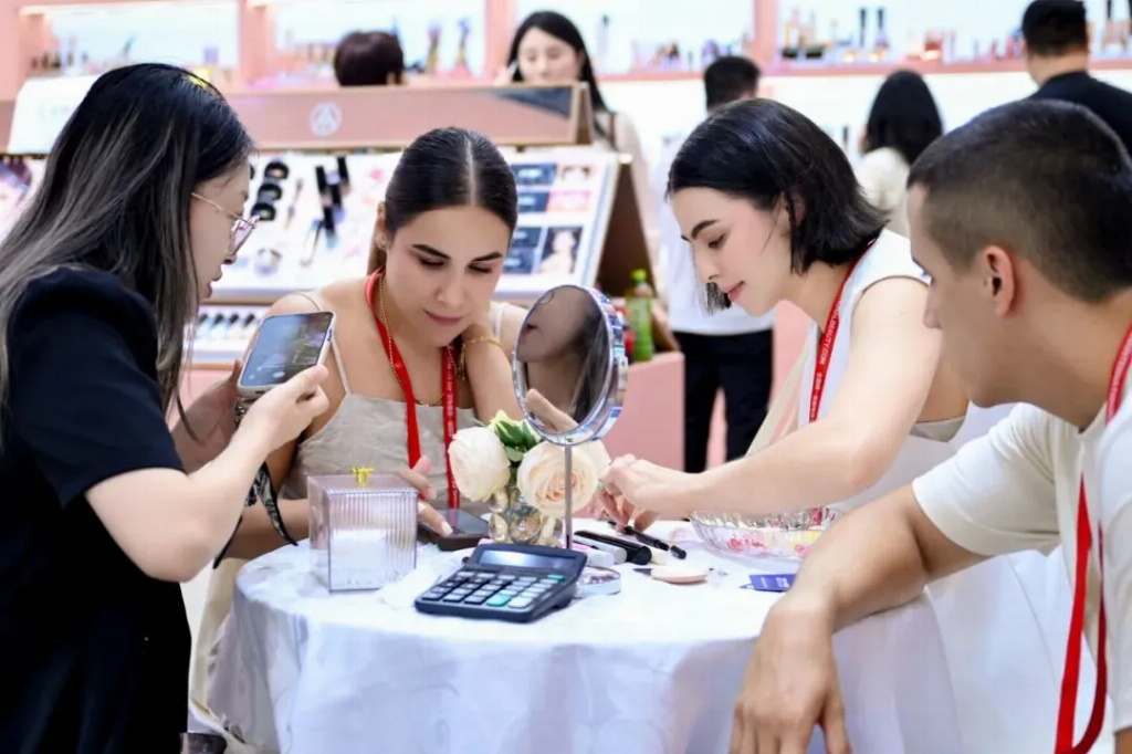 美博会官网 (5).png