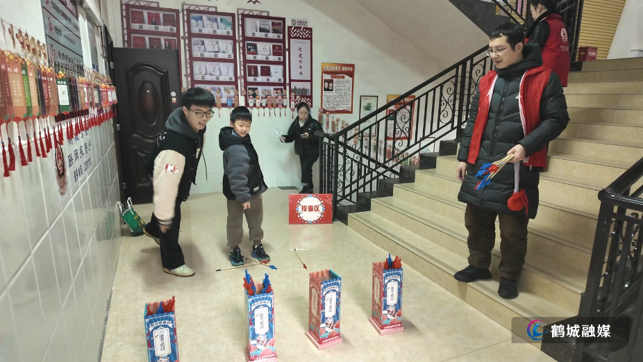 初编 鹤城区图书馆新春活动年味浓.mp4_20260211_162756.918.jpg