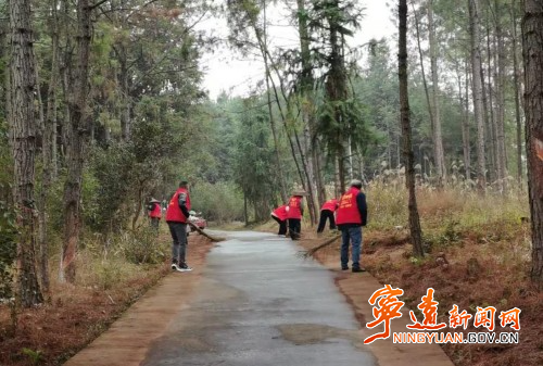 宁远水市镇：旧岁扫尘除  新春万象新2_副本500.jpg