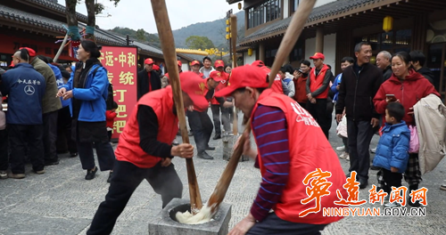 宁远:捶打声里年味浓 古法粑粑传温情_副本500.png 宁远:捶打声里年味浓 古法粑粑传温情_副本500.png