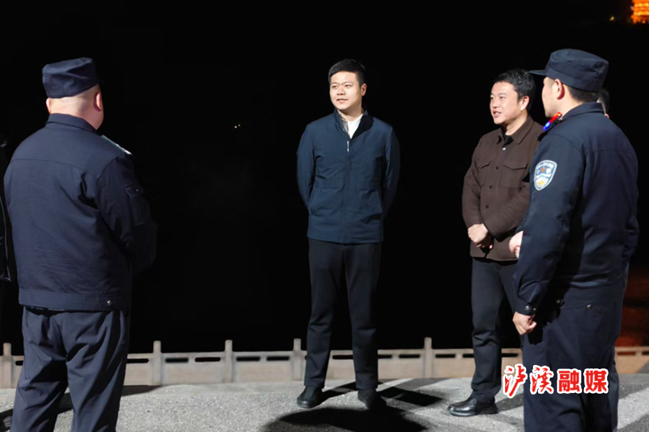 贺县长春节走访修改.jpg 贺县长春节走访修改.jpg