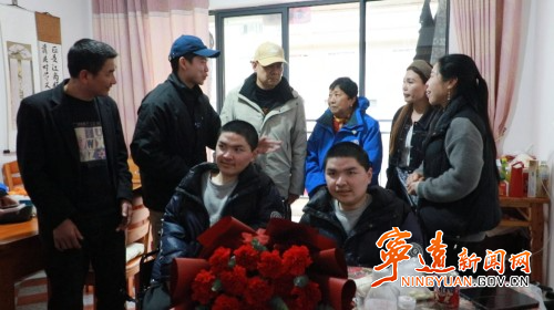 千里孝心赴宁远 德孝同行传温情2_副本500.jpg 千里孝心赴宁远 德孝同行传温情2_副本500.jpg