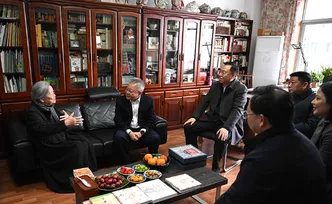 沈晓明看望慰问老院士老专家