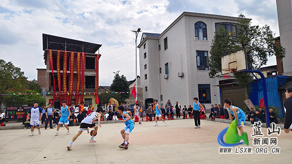 我县新春激情“篮”不住 篮球竞技聚乡情.jpg 我县新春激情“篮”不住 篮球竞技聚乡情.jpg