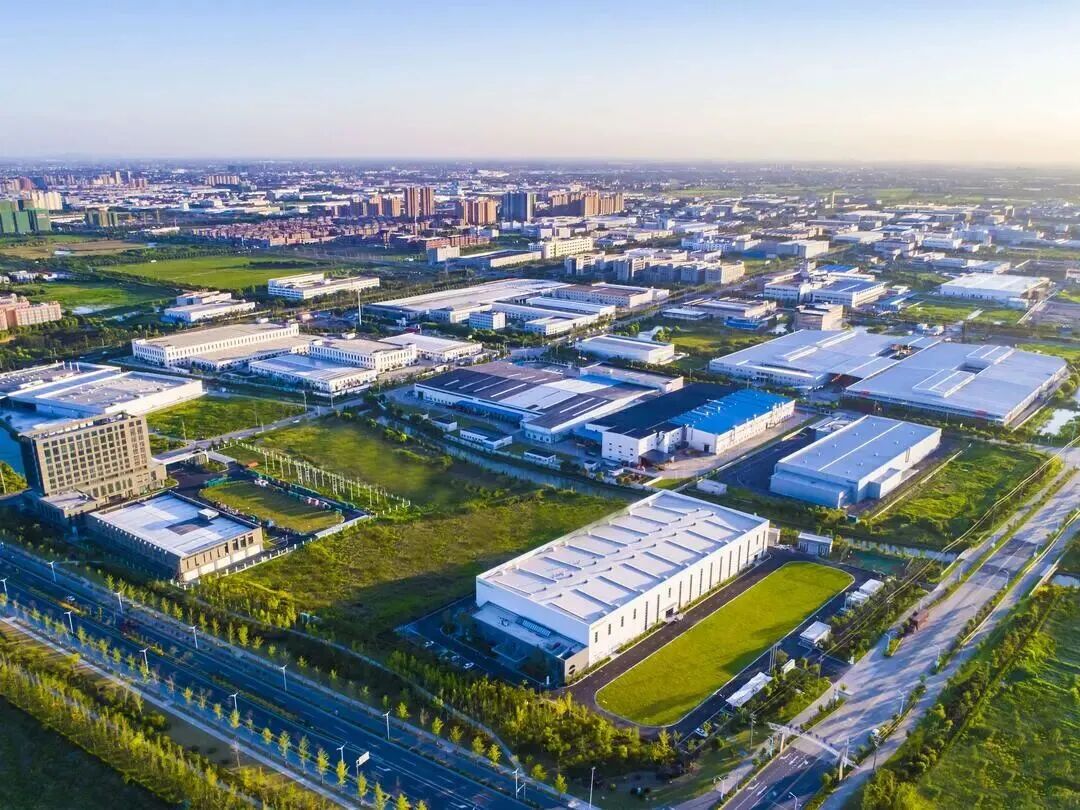 2027031467501998080.webp 图片