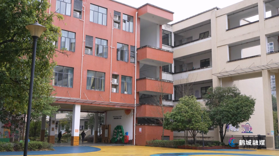 怀化中小学校全面做足“功课” 3月4日开学报到迎新学期.mp4_20260302_160155.875.jpg 怀化中小学校全面做足“功课” 3月4日开学报到迎新学期.mp4_20260302_160155.875.jpg