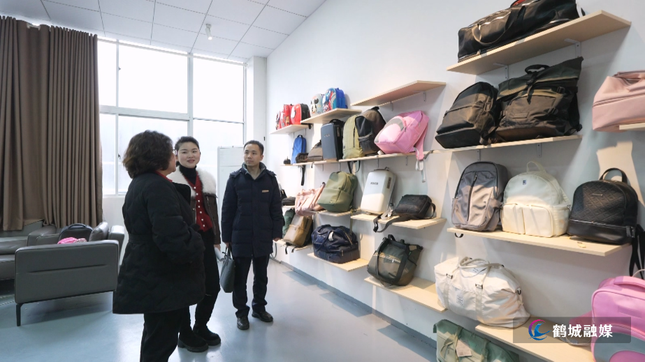 初编:鹤城新春第一访.mp4_20260302_160634.467.jpg 初编:鹤城新春第一访.mp4_20260302_160634.467.jpg