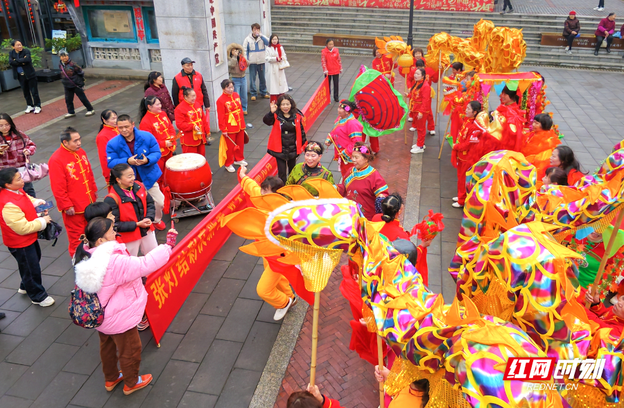 de55a716e26f82de61fb62e923fbf09b.png de55a716e26f82de61fb62e923fbf09b.png