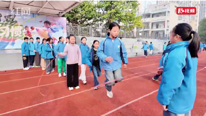 长沙这所小学的早自习，体育！